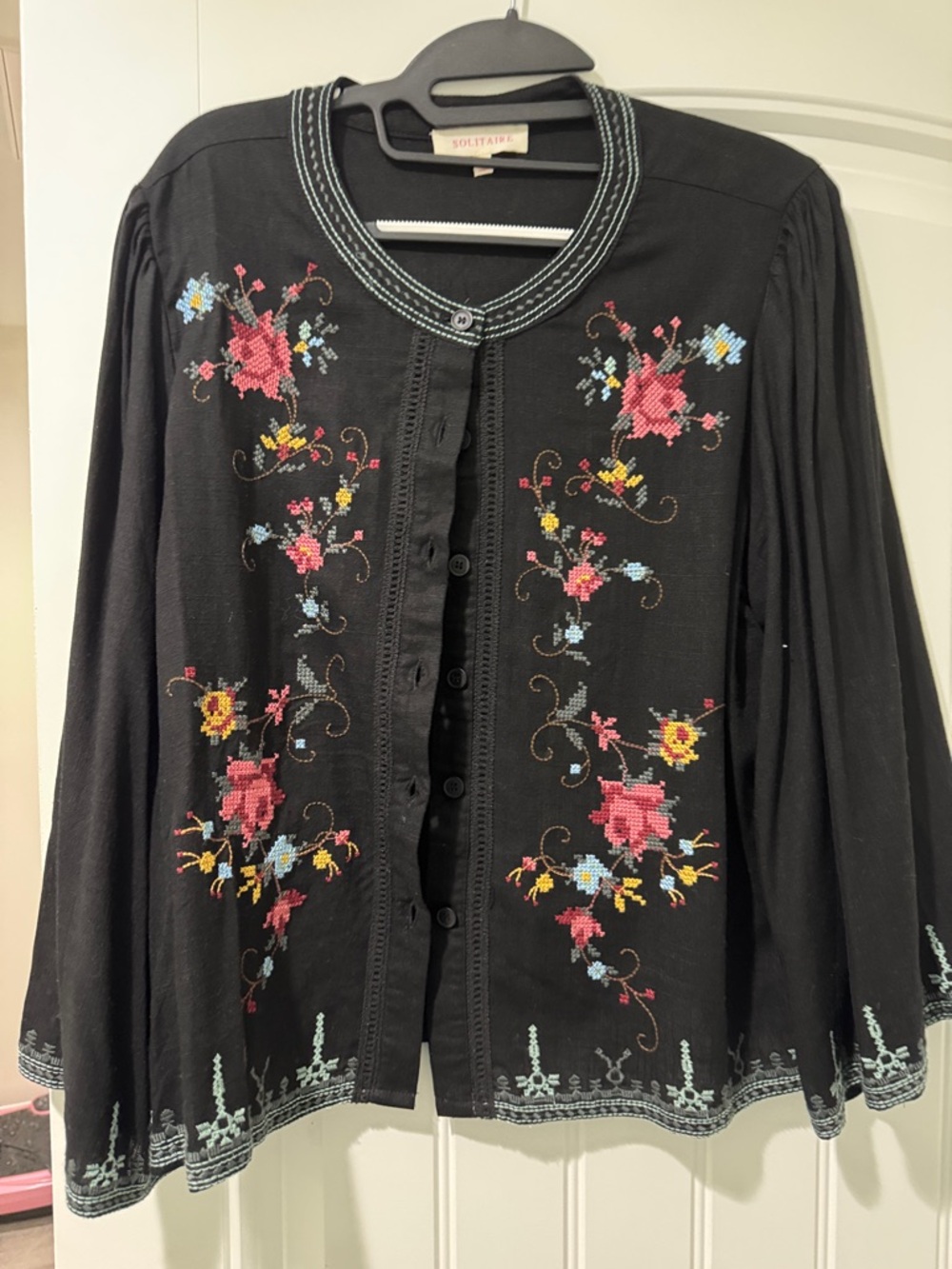 Solitaire Black Cardigan with Multicolor Floral Embroidery Size XL